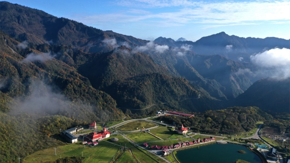 西嶺雪山.jpg