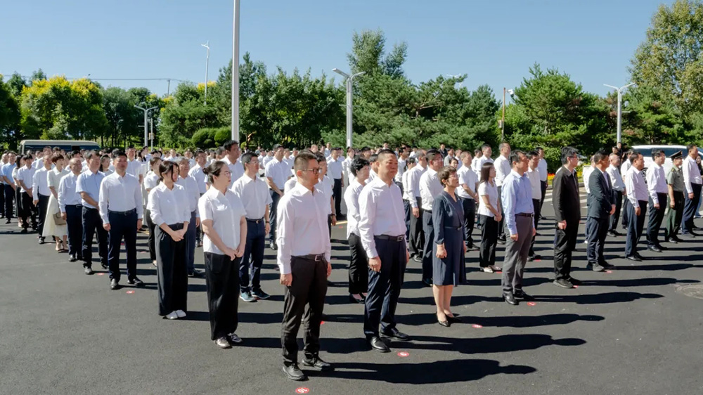 鑄牢中華民族共同體意識延邊歷史文化陳列開展儀式現(xiàn)場.jpg