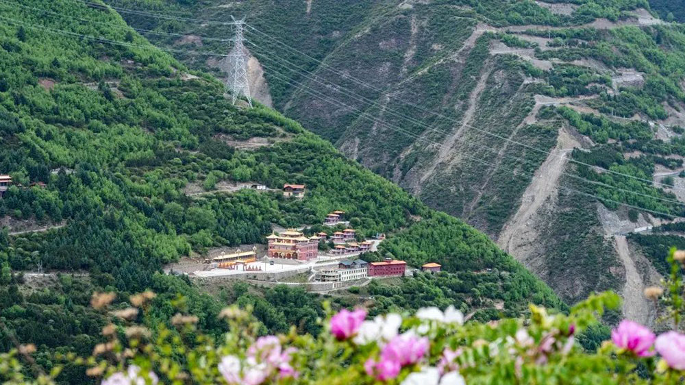 馬爾康市昌列山生態(tài)文化旅游景區(qū).jpg