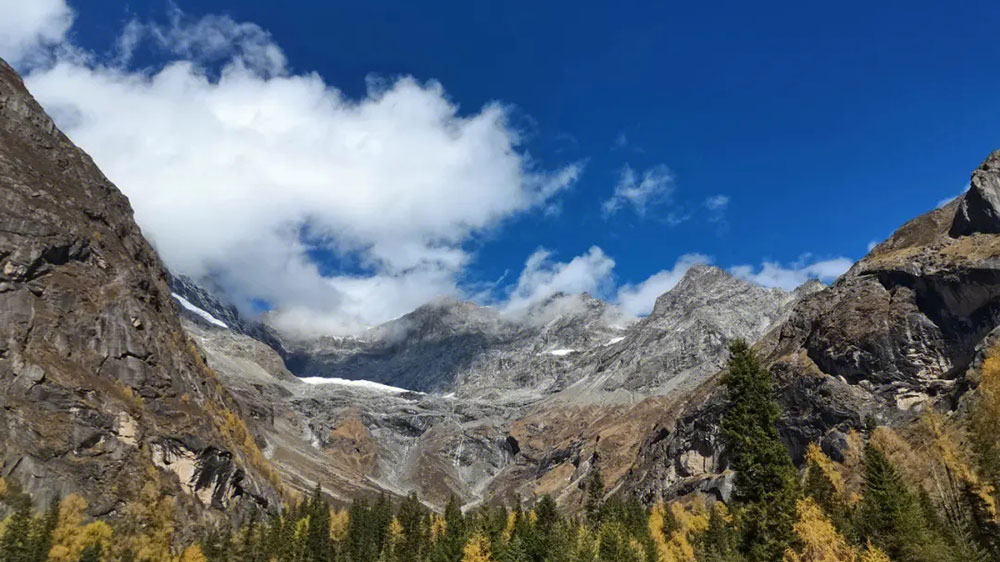 文旅：2023年四川旅游景區(qū)發(fā)展大會在小金縣召開，加快推動旅游產(chǎn)業(yè)高質(zhì)量發(fā)展！