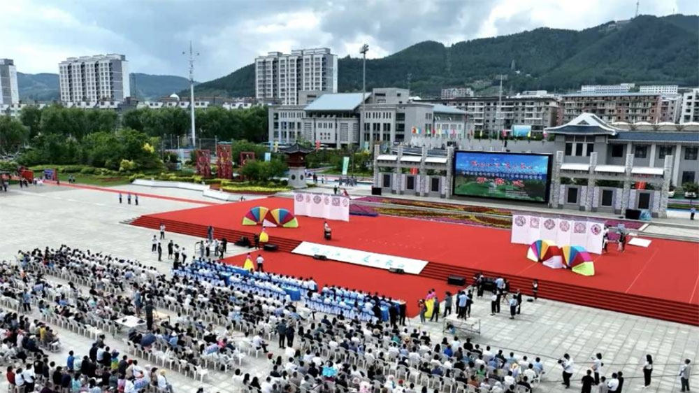 吉林：長白朝鮮族自治縣第十五屆民俗文化旅游節(jié)開幕，實(shí)現(xiàn)全域旅游產(chǎn)業(yè)高質(zhì)量發(fā)展！